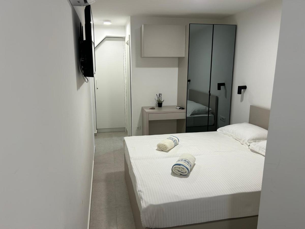 Radunica Old Town - Studio Apartment 3 Сплит Екстериор снимка